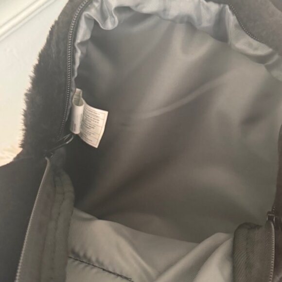 Kavu  Fuzz Cub Velvet Backpack main image 8
